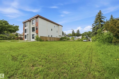 11440 71 Avenue, Edmonton, AB 