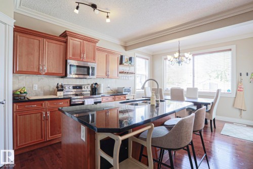 240 Henderson Link, Spruce Grove, AB - Indoor Photo Showing Kitchen With Upgraded Kitchen