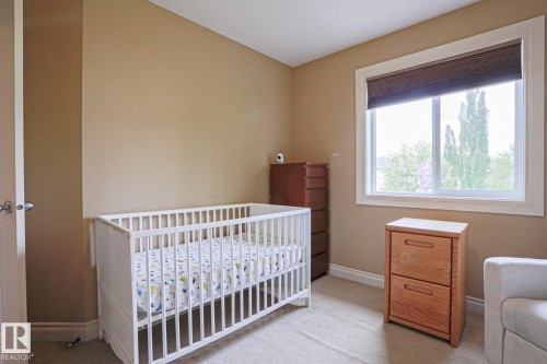 240 Henderson Link, Spruce Grove, AB - Indoor Photo Showing Bedroom