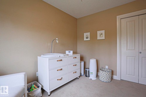 240 Henderson Link, Spruce Grove, AB - Indoor Photo Showing Bedroom
