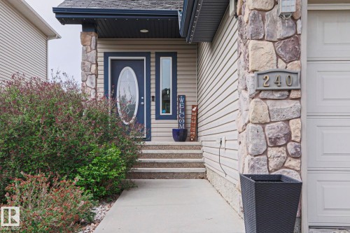 240 Henderson Link, Spruce Grove, AB - Outdoor