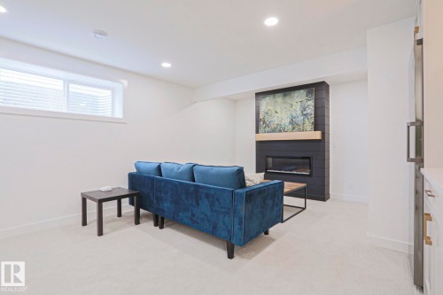 240 Henderson Link, Spruce Grove, AB - Indoor