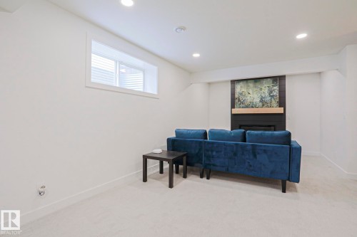 240 Henderson Link, Spruce Grove, AB - Indoor