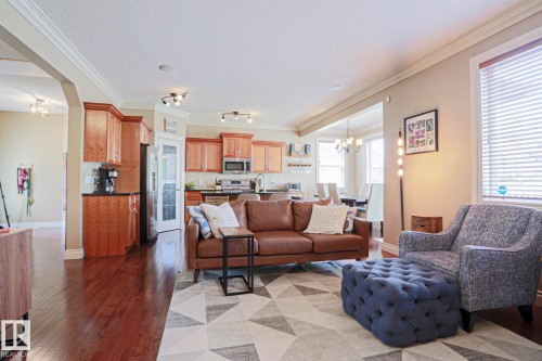 240 Henderson Link, Spruce Grove, AB - Indoor Photo Showing Living Room