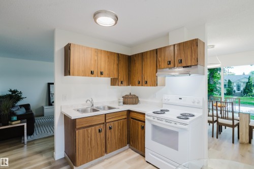 11208 69 Street, Edmonton, AB 