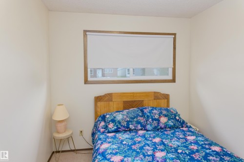 4906 43A Street, Barrhead, AB 