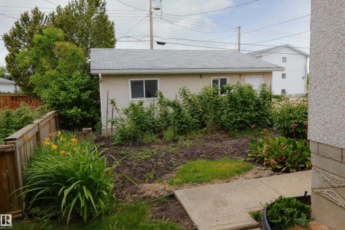 4906 43A Street, Barrhead, AB 