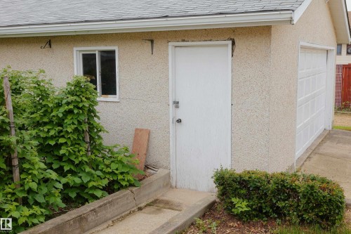 4906 43A Street, Barrhead, AB 