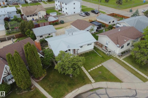 4906 43A Street, Barrhead, AB 