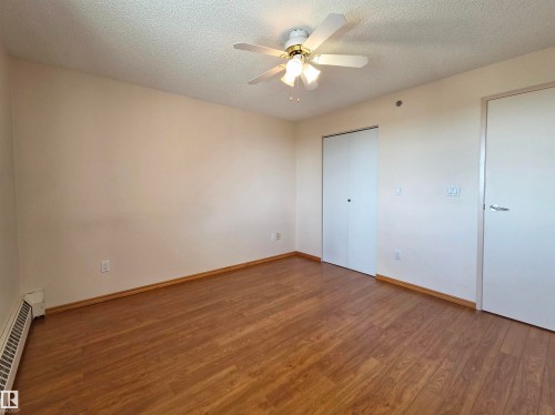 407 2011 137 Avenue, Edmonton, AB 