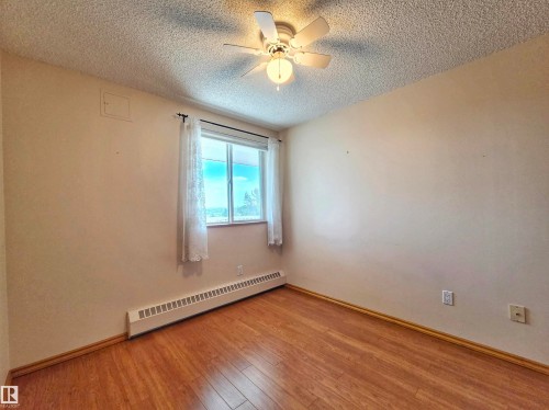 407 2011 137 Avenue, Edmonton, AB 