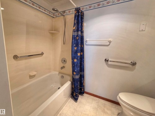 407 2011 137 Avenue, Edmonton, AB 