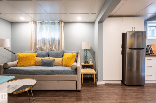 13007 124 Avenue, Edmonton, AB 