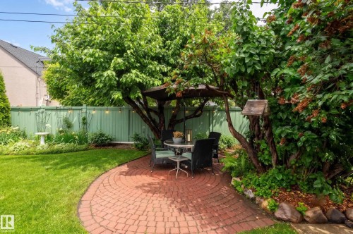 13007 124 Avenue, Edmonton, AB 