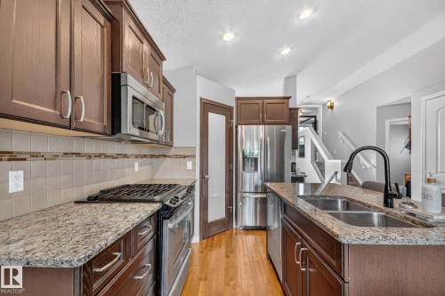 5204 159 Avenue, Edmonton, AB 