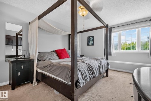 5204 159 Avenue, Edmonton, AB 
