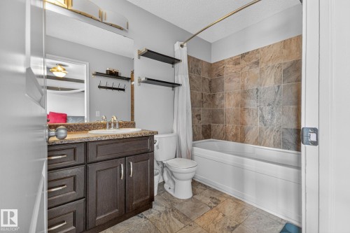 5204 159 Avenue, Edmonton, AB 