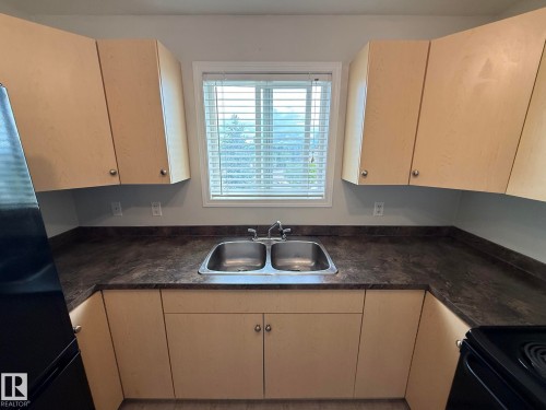 301 4309 33 Street, Stony Plain, AB 
