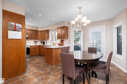 11028 11 Avenue, Edmonton, AB 