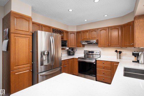 11028 11 Avenue, Edmonton, AB 