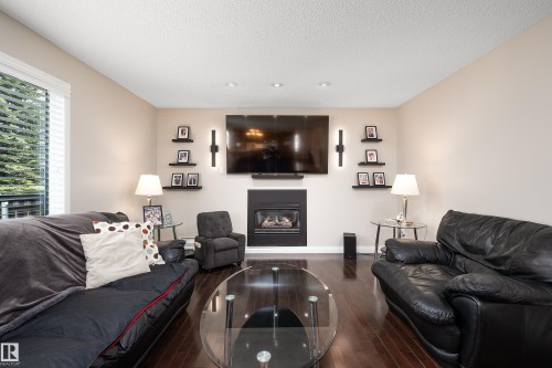 11028 11 Avenue, Edmonton, AB 