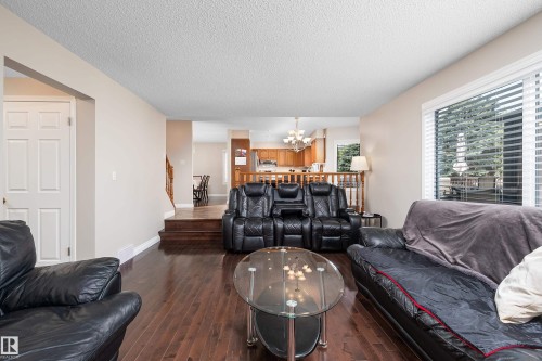 11028 11 Avenue, Edmonton, AB 