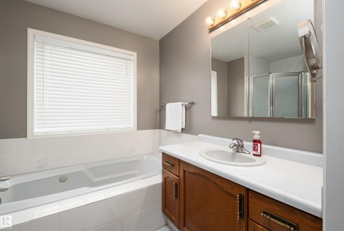 11028 11 Avenue, Edmonton, AB 