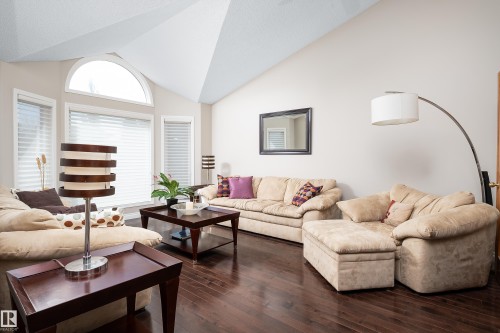 11028 11 Avenue, Edmonton, AB 