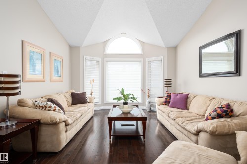 11028 11 Avenue, Edmonton, AB 