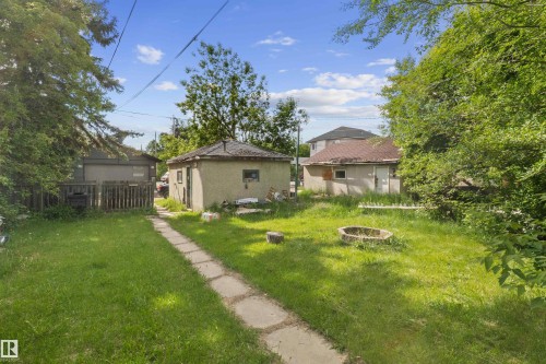 7516 106 Street, Edmonton, AB 