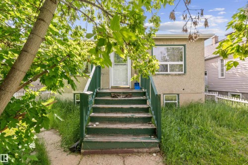 7516 106 Street, Edmonton, AB 