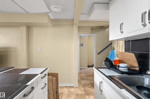 7516 106 Street, Edmonton, AB 