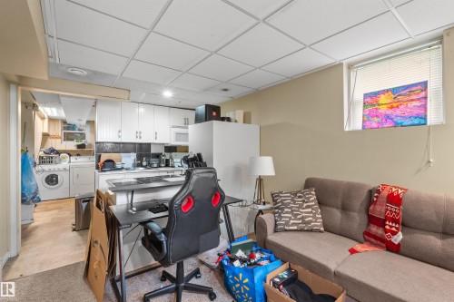 7516 106 Street, Edmonton, AB 