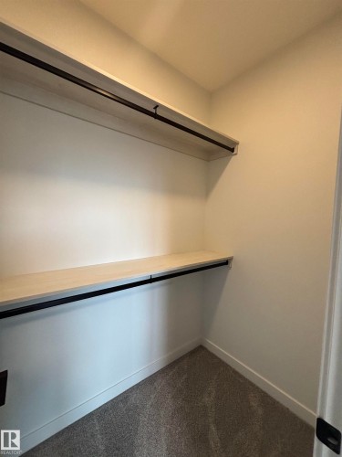 1061 Goldfinch Way, Edmonton, AB 