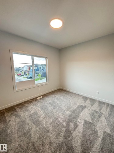 1061 Goldfinch Way, Edmonton, AB 