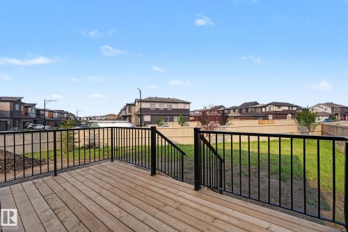 1061 Goldfinch Way, Edmonton, AB 