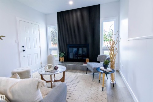 33 15710 Beaumaris Road, Edmonton, AB 