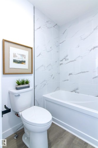 33 15710 Beaumaris Road, Edmonton, AB 