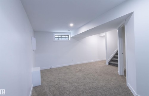 33 15710 Beaumaris Road, Edmonton, AB 