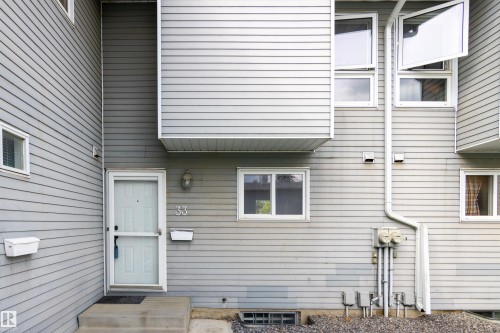 33 15710 Beaumaris Road, Edmonton, AB 