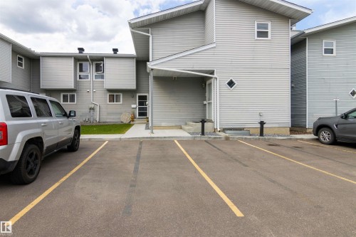 33 15710 Beaumaris Road, Edmonton, AB 