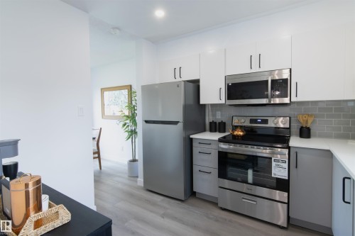 33 15710 Beaumaris Road, Edmonton, AB 
