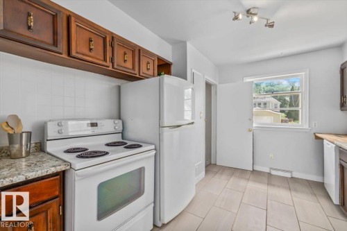 11227 52 Street, Edmonton, AB 
