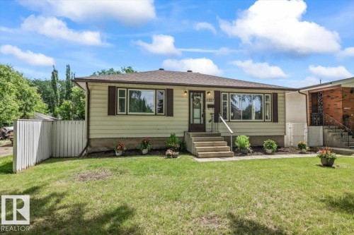 11227 52 Street, Edmonton, AB 