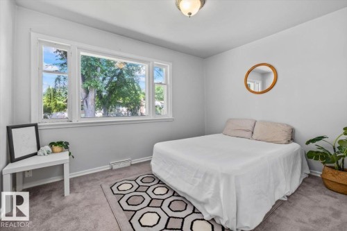 11227 52 Street, Edmonton, AB 