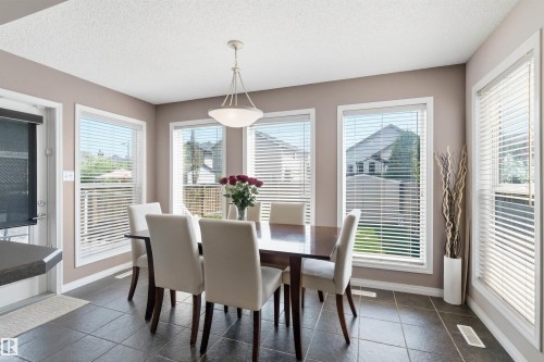 7307 Singer Way, Edmonton, AB - Indoor Photo Showing Dining Room