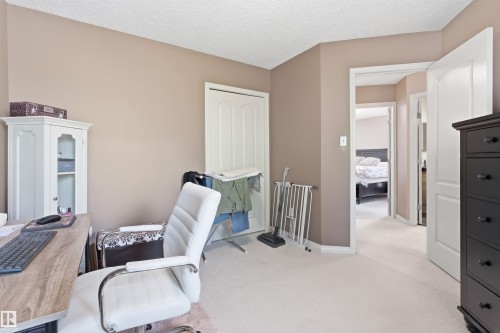 7307 Singer Way, Edmonton, AB - Indoor