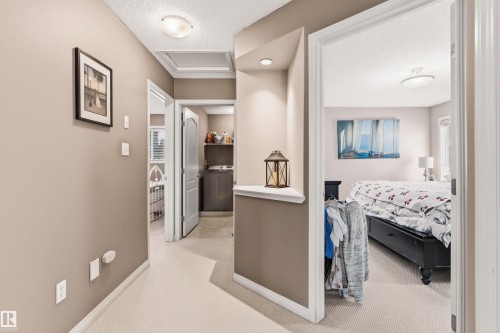 7307 Singer Way, Edmonton, AB - Indoor Photo Showing Other Room
