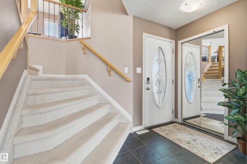 7307 Singer Way, Edmonton, AB - Indoor Photo Showing Other Room
