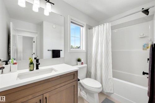 3569 Erlanger Link, Edmonton, AB 